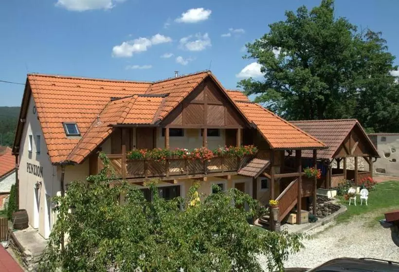 Majatalo Penzion U Candru