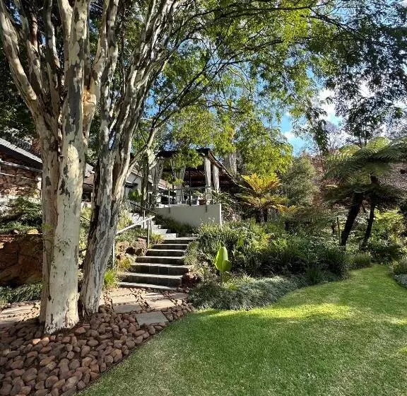 ペンション Serene Place Guest House & Conference Venue Affordable Luxury With Backup Power