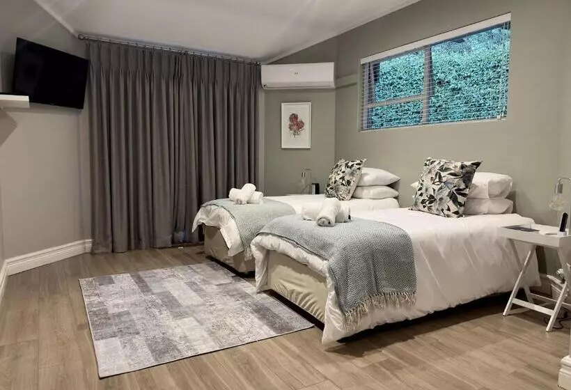 ペンション Serene Place Guest House & Conference Venue Affordable Luxury With Backup Power