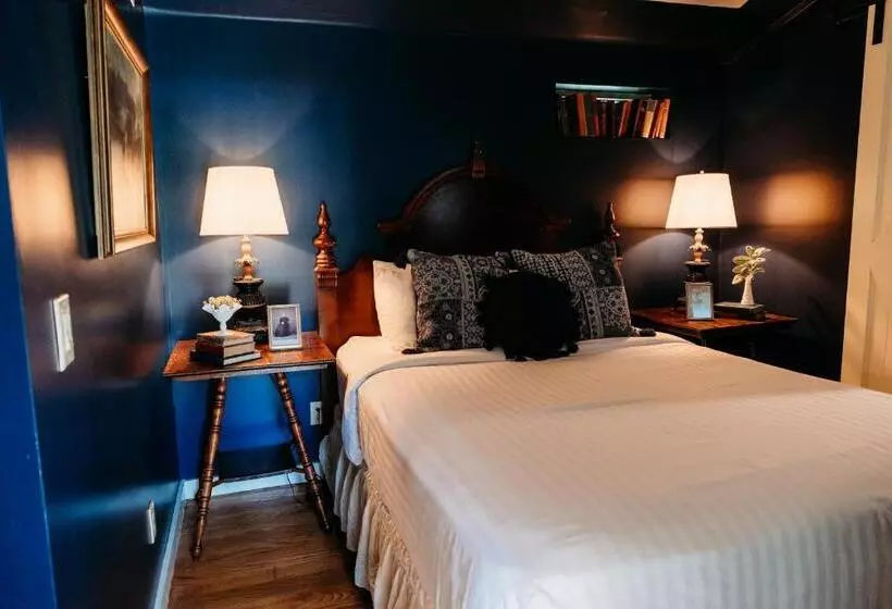 Lomakeskus Landoll's Mohican Castle