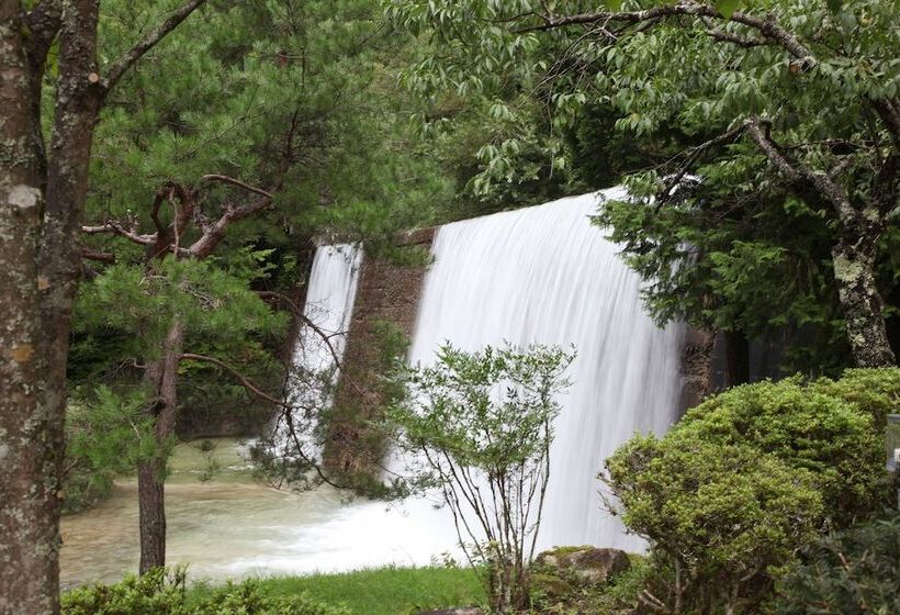 Ryokan Takimi Onsen Inn That Only Accepts One Group Per Day