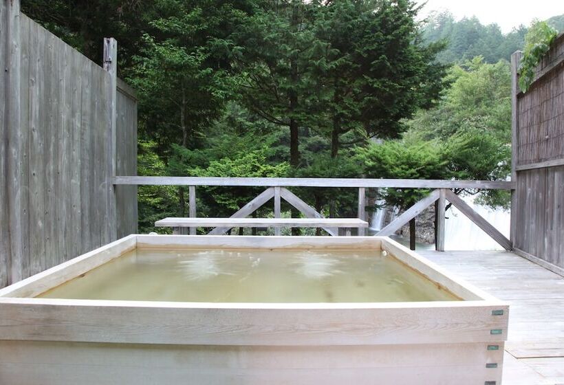 Ryokan Takimi Onsen Inn That Only Accepts One Group Per Day