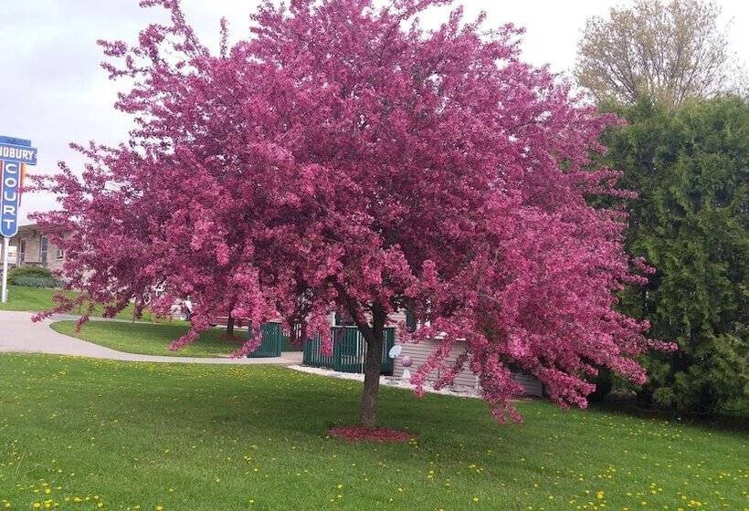Sudbury Court Motel And Rv Park