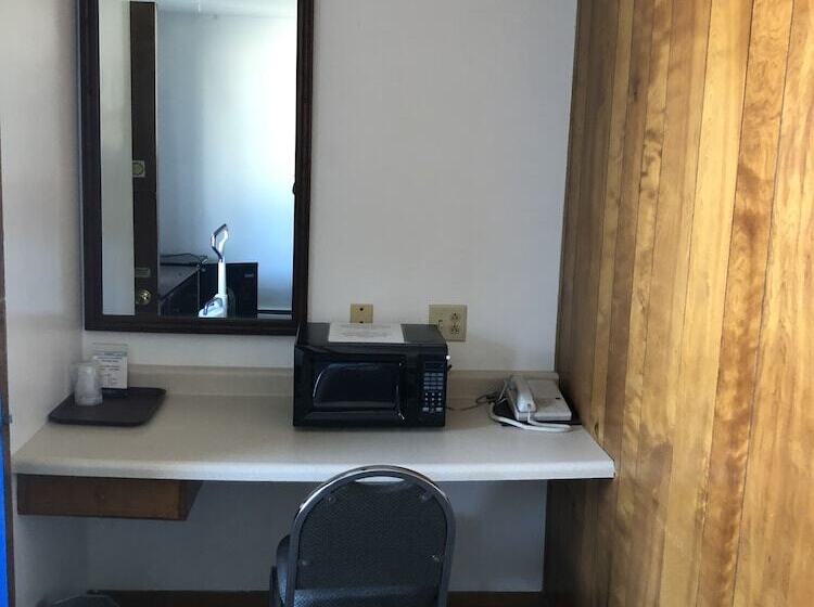 Sudbury Court Motel And Rv Park