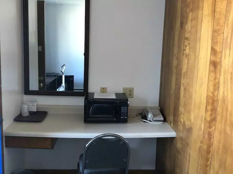 Sudbury Court Motel And Rv Park