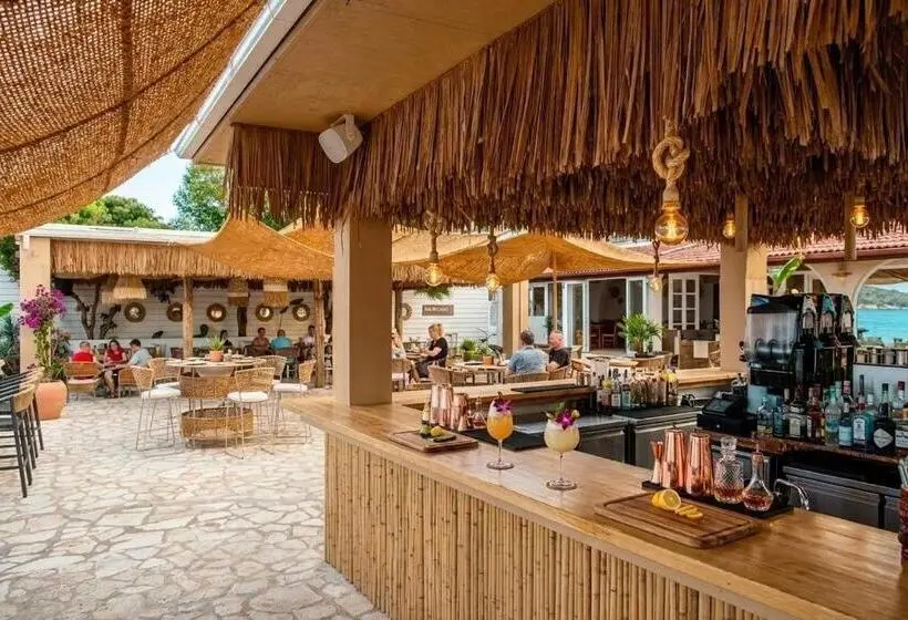 ホテル Newquay Beach Club