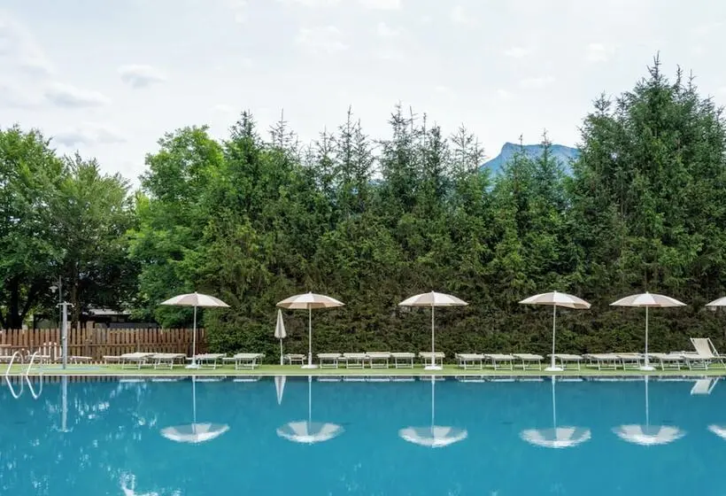 ホテル Hotiday Lago Di Levico