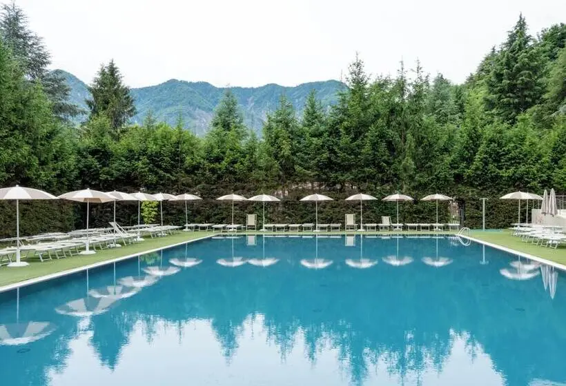 ホテル Hotiday Lago Di Levico