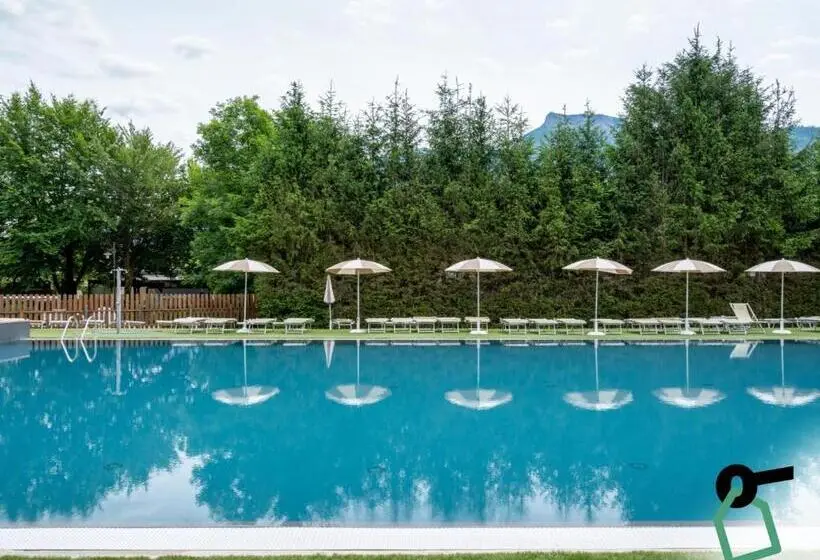 ホテル Hotiday Lago Di Levico