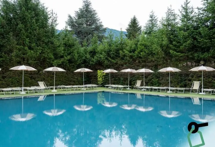 ホテル Hotiday Lago Di Levico