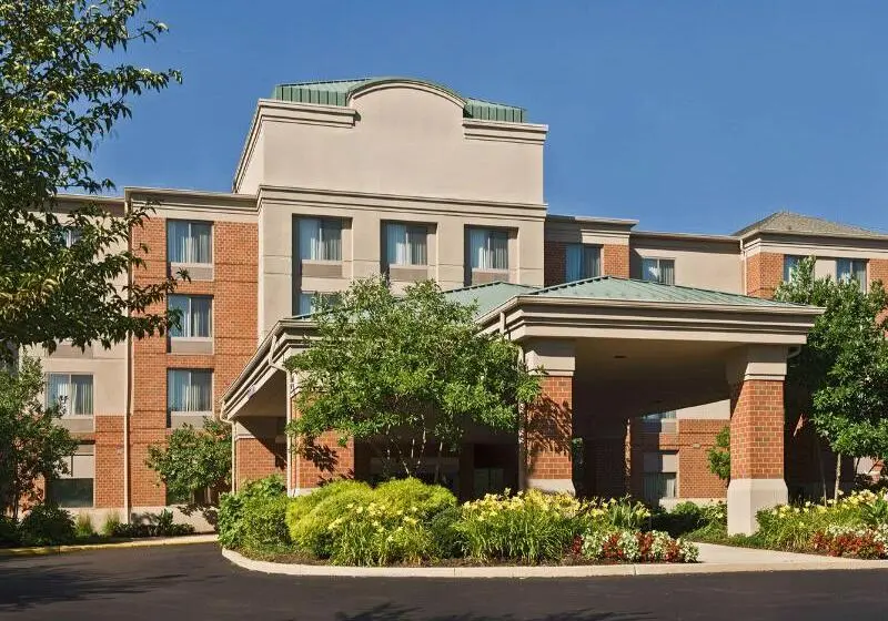 ホテル Willow Grove Suites By Ihg