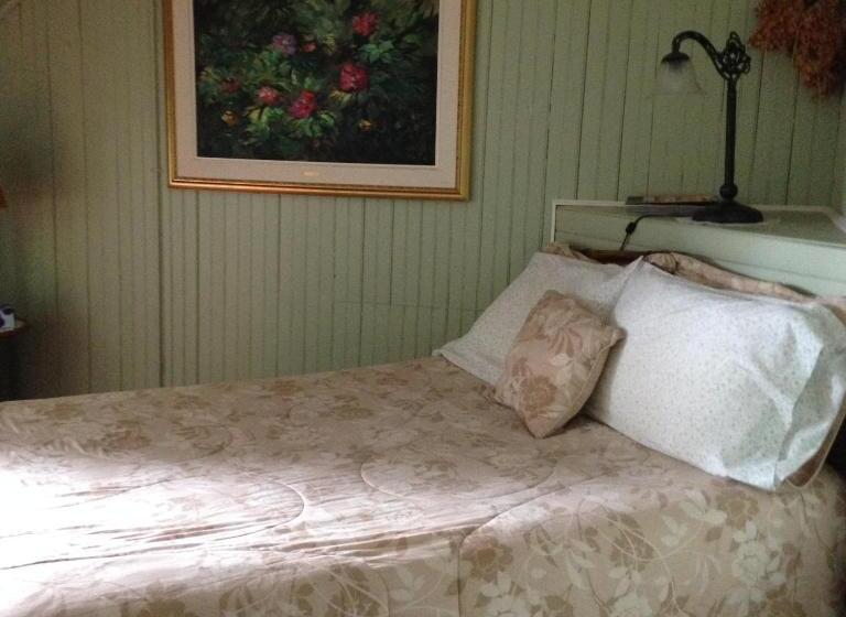 فندق صغير Auberge Les Blancs Moutons