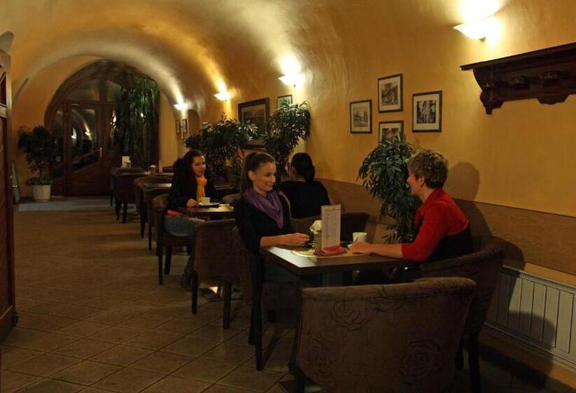 호스텔 čierny Orol