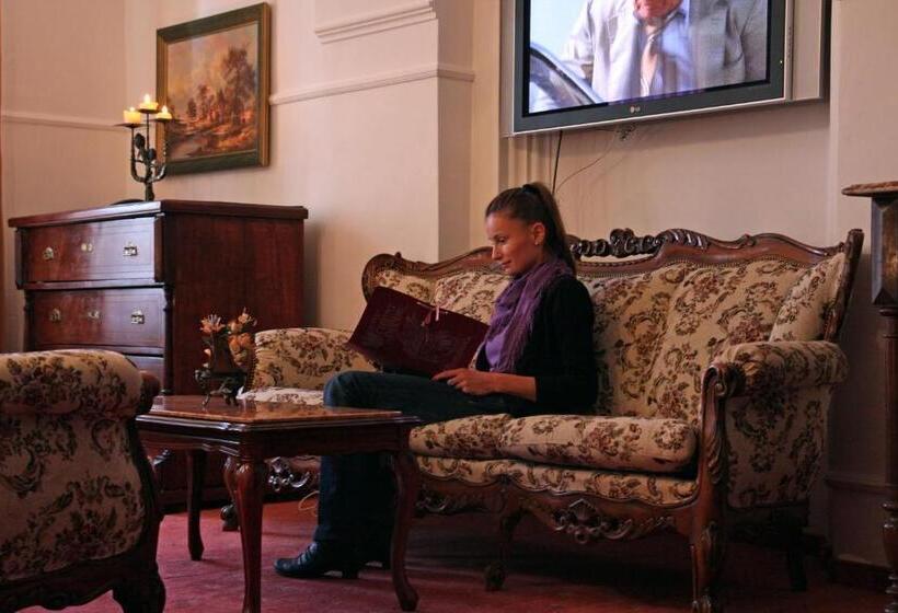 호스텔 čierny Orol