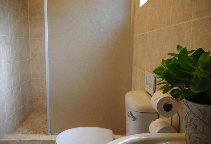 הוסטל Riverview Country Inn