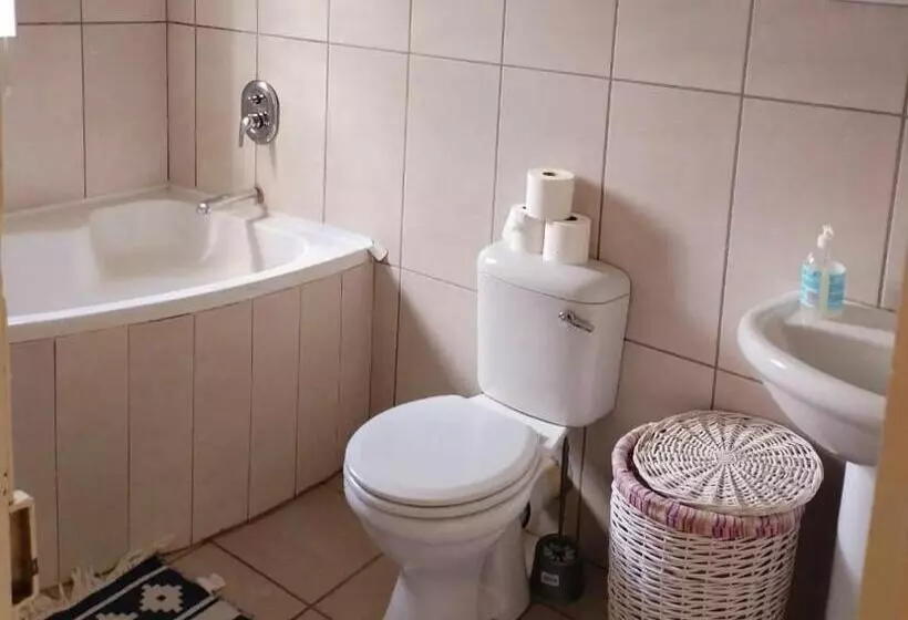 ユースホステル Riverview Country Inn