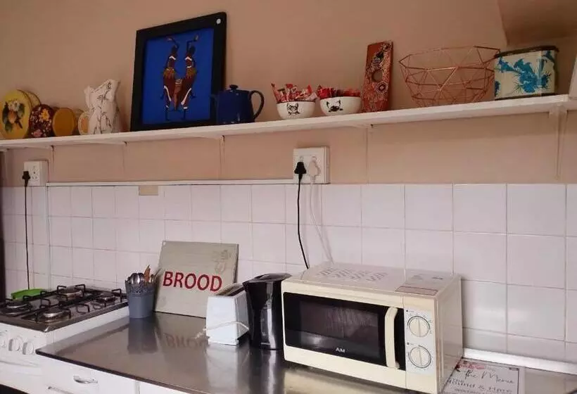 ユースホステル Riverview Country Inn