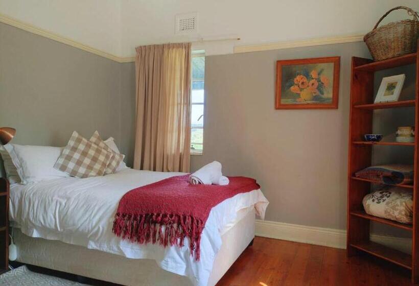 הוסטל Riverview Country Inn