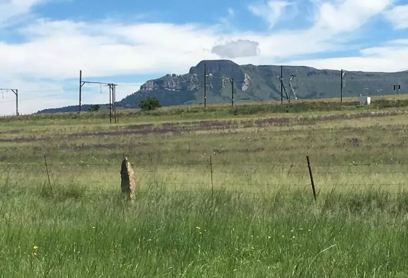 ユースホステル Riverview Country Inn