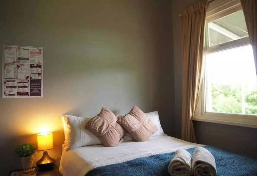 ユースホステル Riverview Country Inn