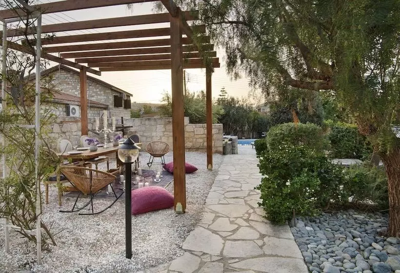 Aamiaismajoitus (B&B) Meleni Cottage Houses