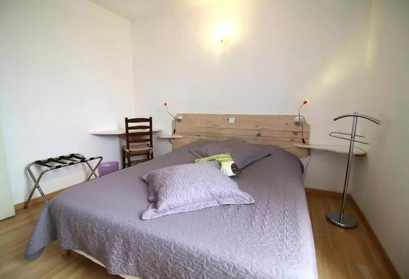 Hotelli Auberge De La Couronne