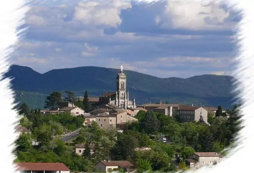 Hotelli Auberge De La Couronne