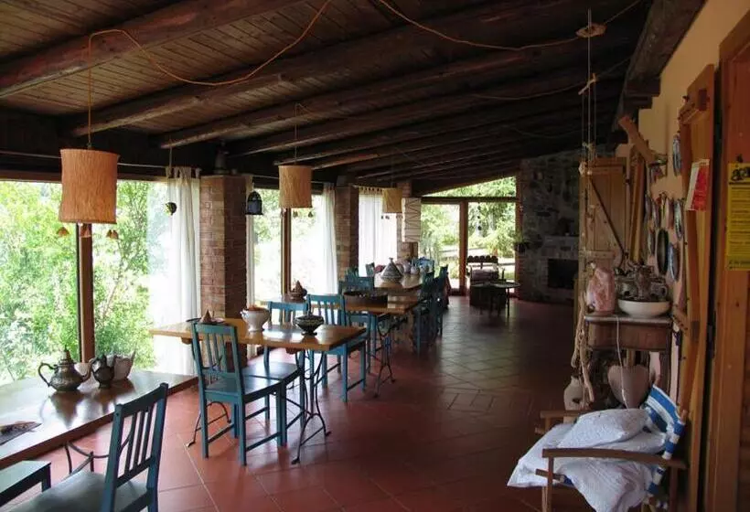 ホテル Azienda Agricola Il Querceto