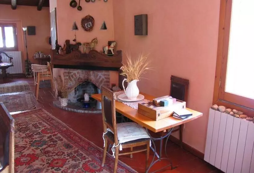 ホテル Azienda Agricola Il Querceto
