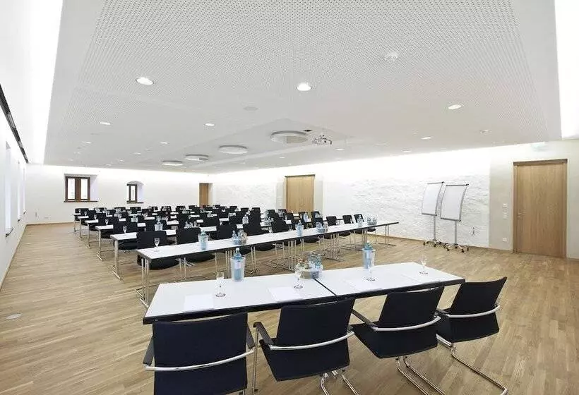 Hotelli Kloster Haydau