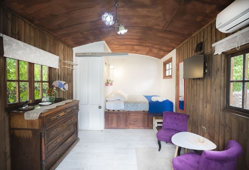 هتل La Calma De Rita Pirque