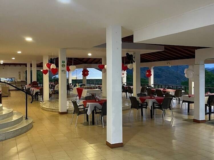 ホテル Real Dinastía