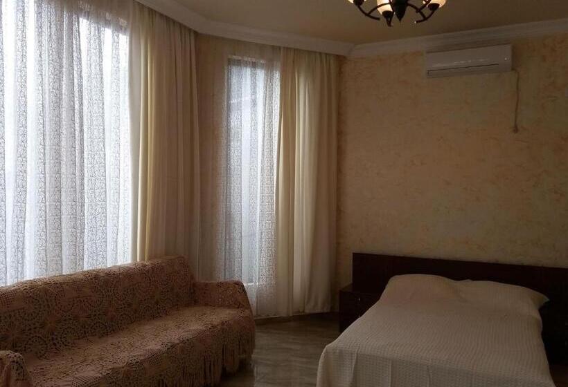 پانسیون Apartment Maxinjauri