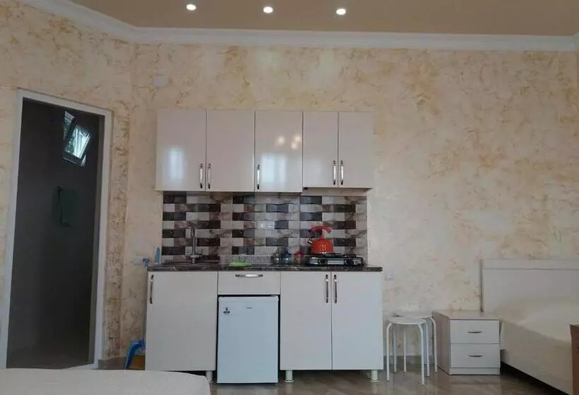 پانسیون Apartment Maxinjauri