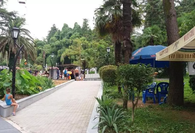 پانسیون Apartment Maxinjauri