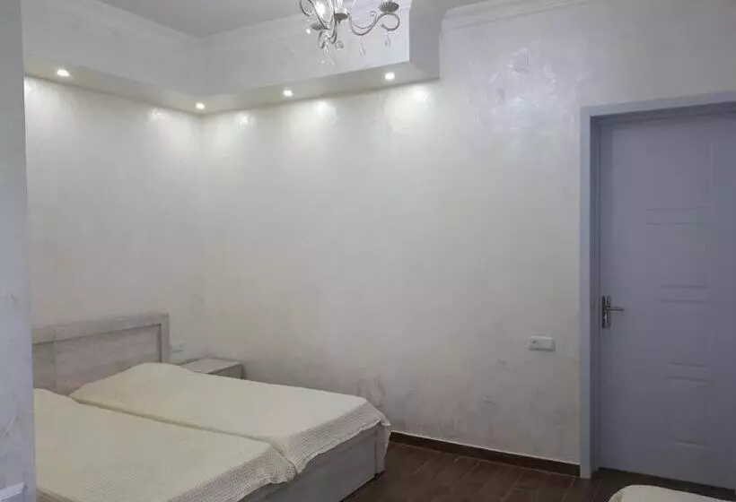پانسیون Apartment Maxinjauri