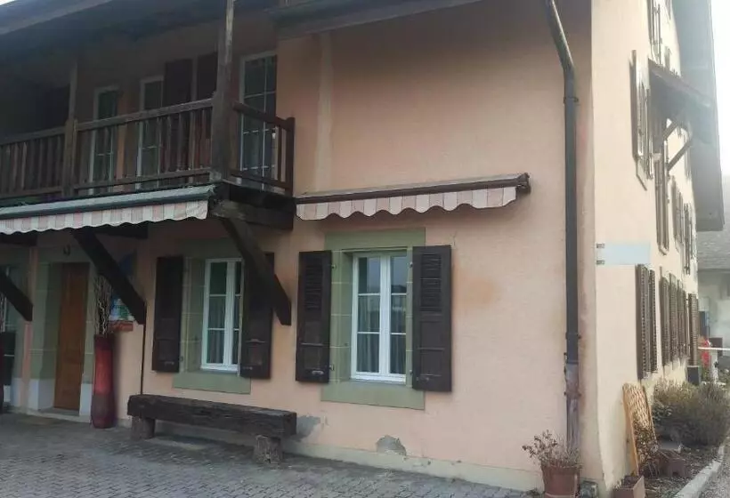 Majatalo Au P Tit Bonheur