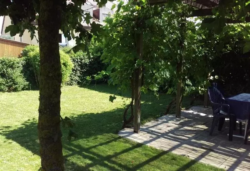 Majatalo Au P Tit Bonheur