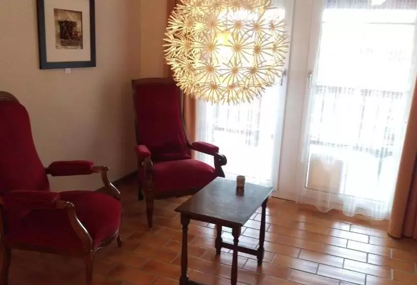 Majatalo Au P Tit Bonheur