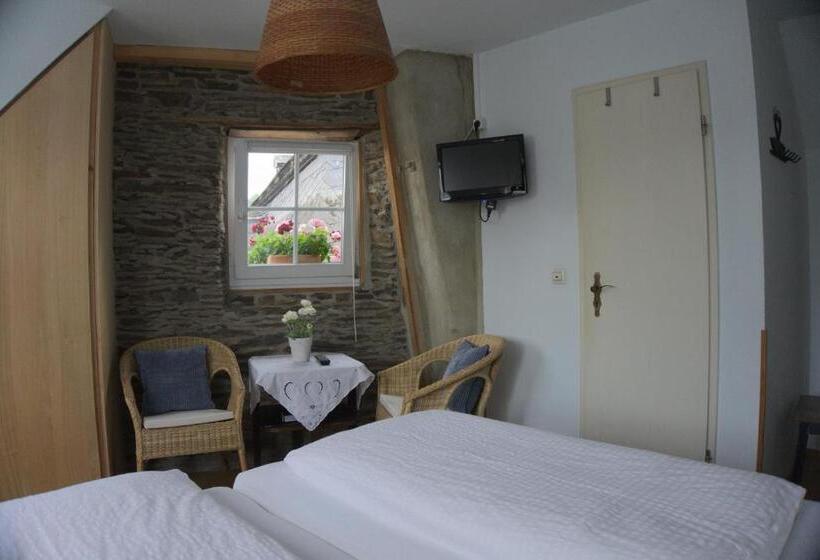 פנסיון Garni Altes Winzerhaus Moselschänke