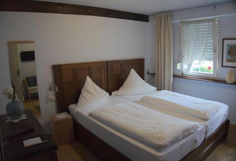 פנסיון Garni Altes Winzerhaus Moselschänke