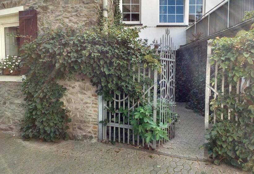 פנסיון Garni Altes Winzerhaus Moselschänke