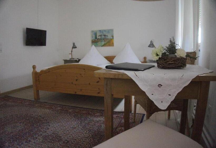 פנסיון Garni Altes Winzerhaus Moselschänke