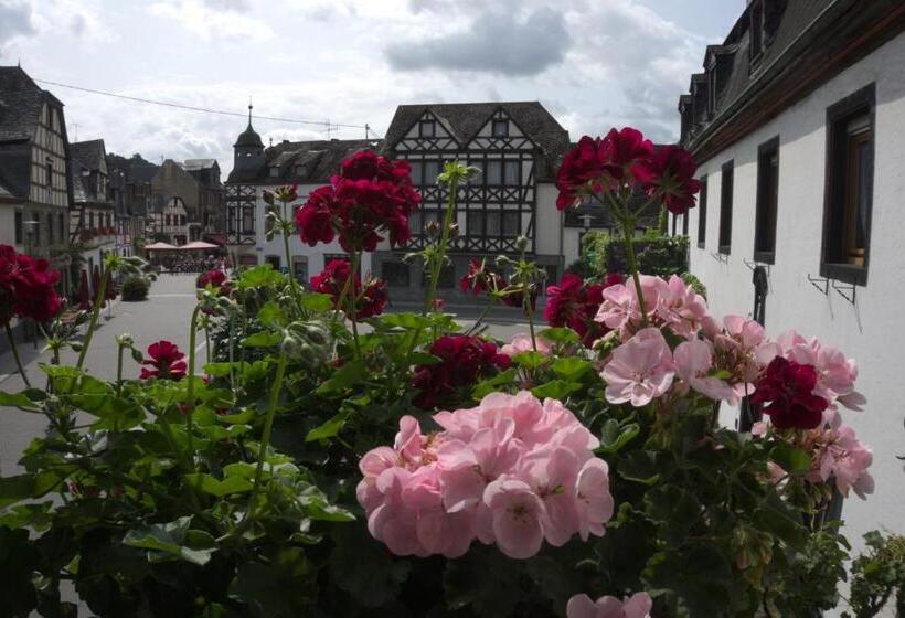 פנסיון Garni Altes Winzerhaus Moselschänke