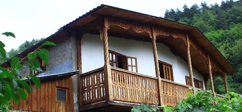 پانسیون Guest House Gallery