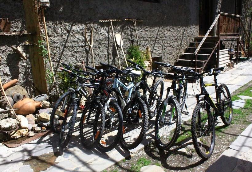 پانسیون Guest House Gallery