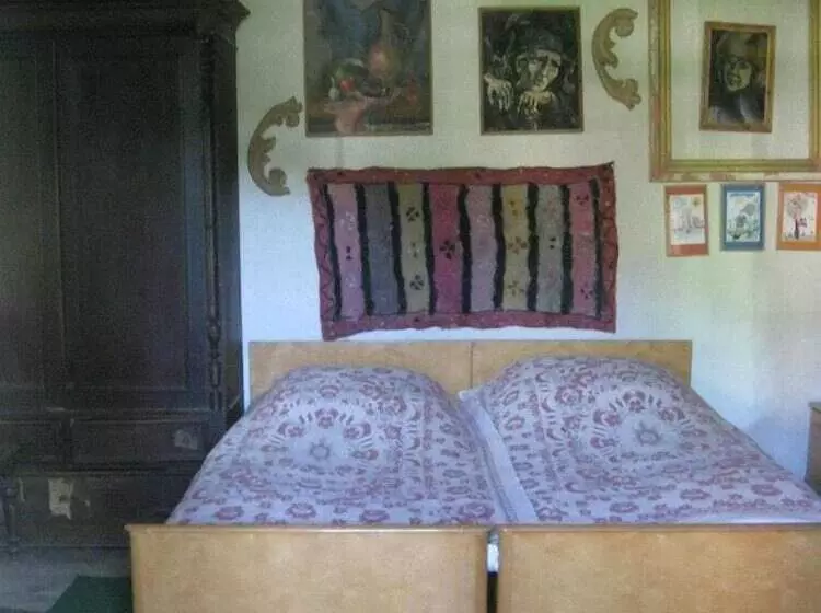 پانسیون Guest House Gallery