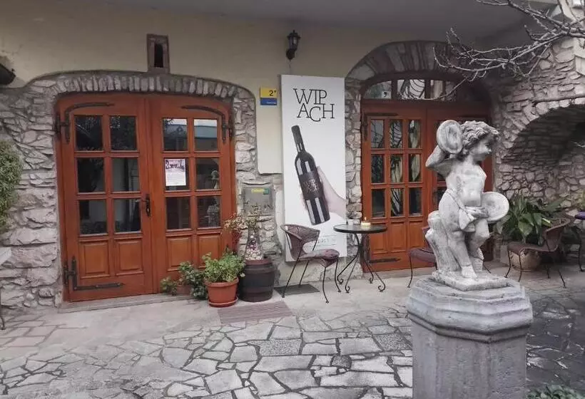 پانسیون Guesthouse Koren At Winery