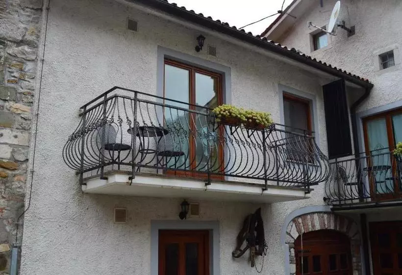 پانسیون Guesthouse Koren At Winery