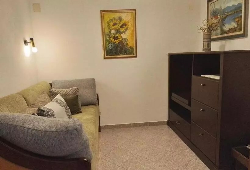 پانسیون Guesthouse Koren At Winery